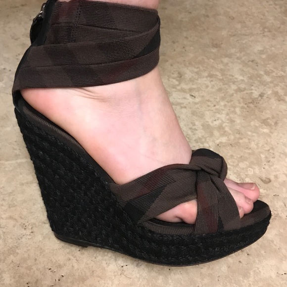 burberry platform sandals